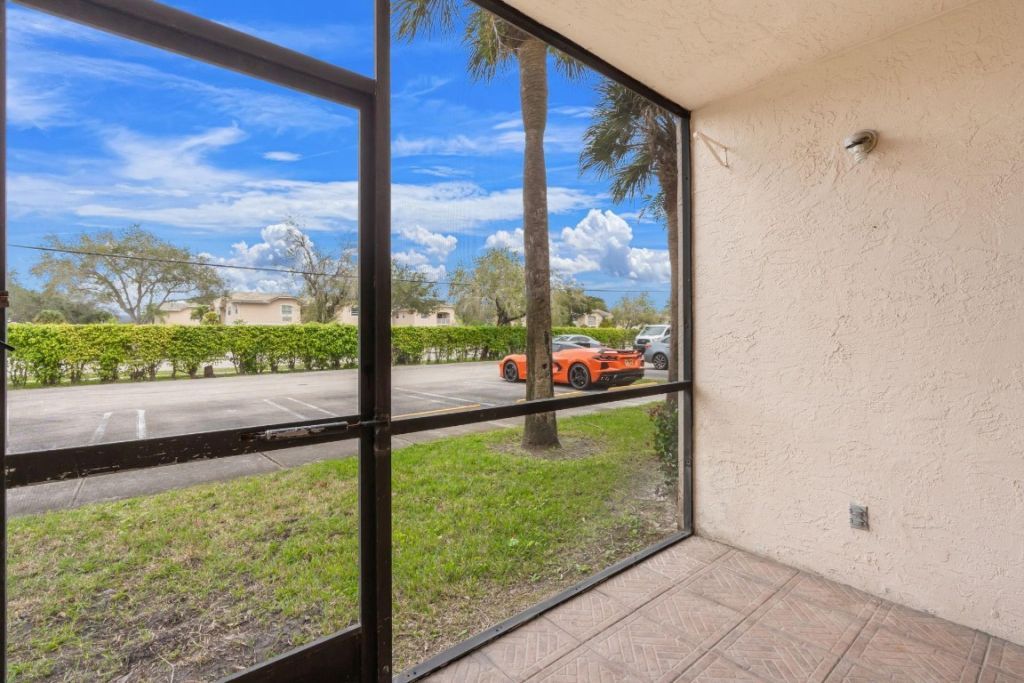 12264 N Royal Palm Boulevard, Unit A1, Coral Springs, FL 33065 Photo