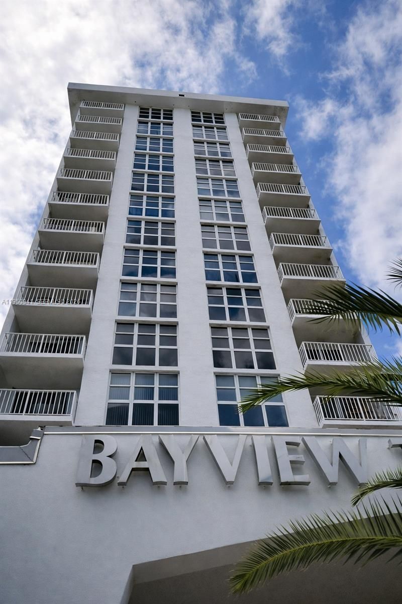 1228 West Ave, Unit 909, Miami Beach, FL 33139 Photo