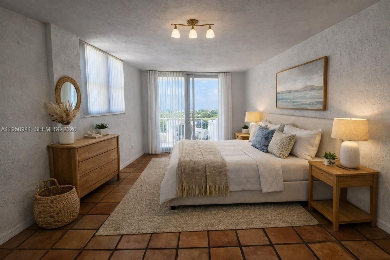 1228 West Ave, Unit 909, Miami Beach, FL 33139 Photo