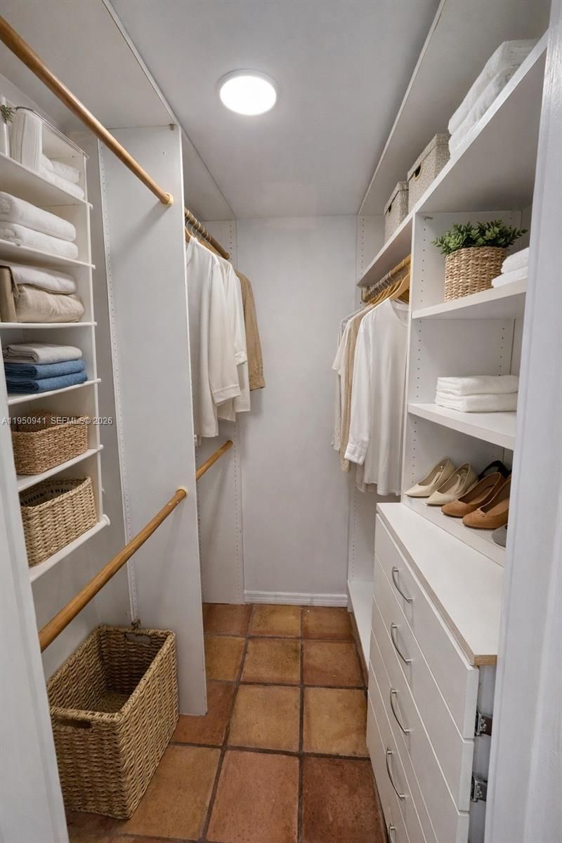 1228 West Ave, Unit 909, Miami Beach, FL 33139 Photo