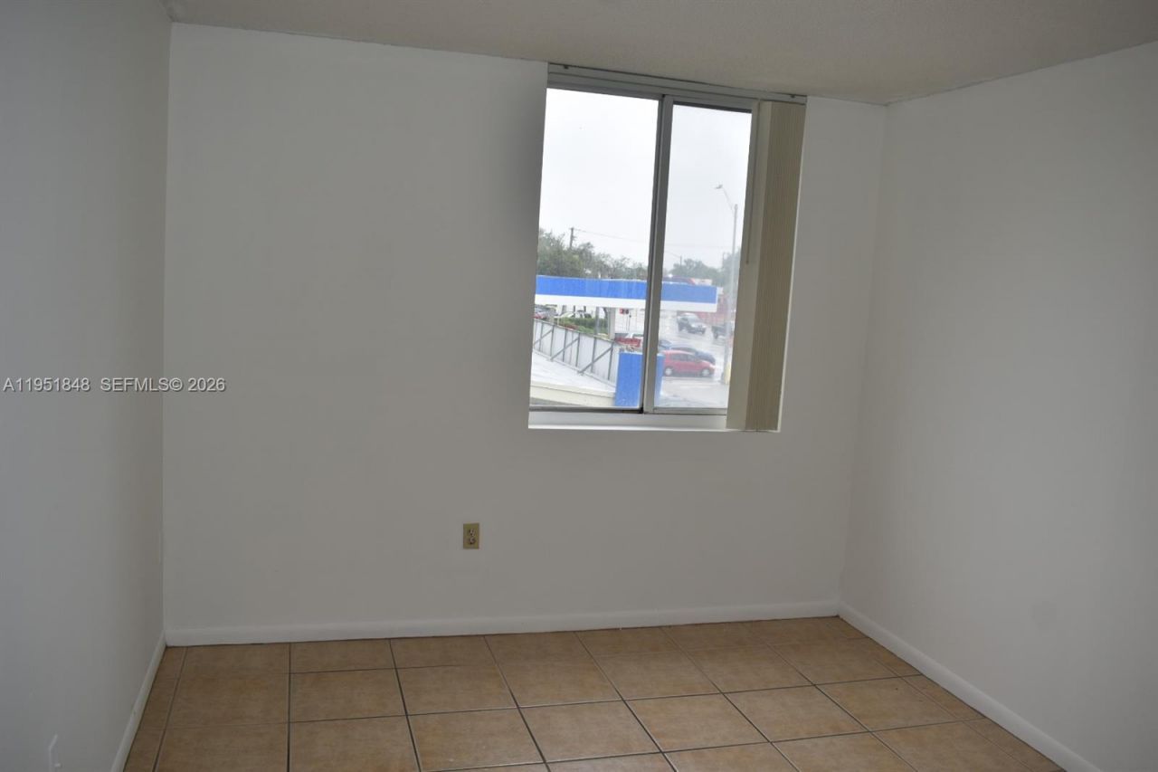 616 NW 26th Ave , Unit 210, Miami, FL 33125 Photo