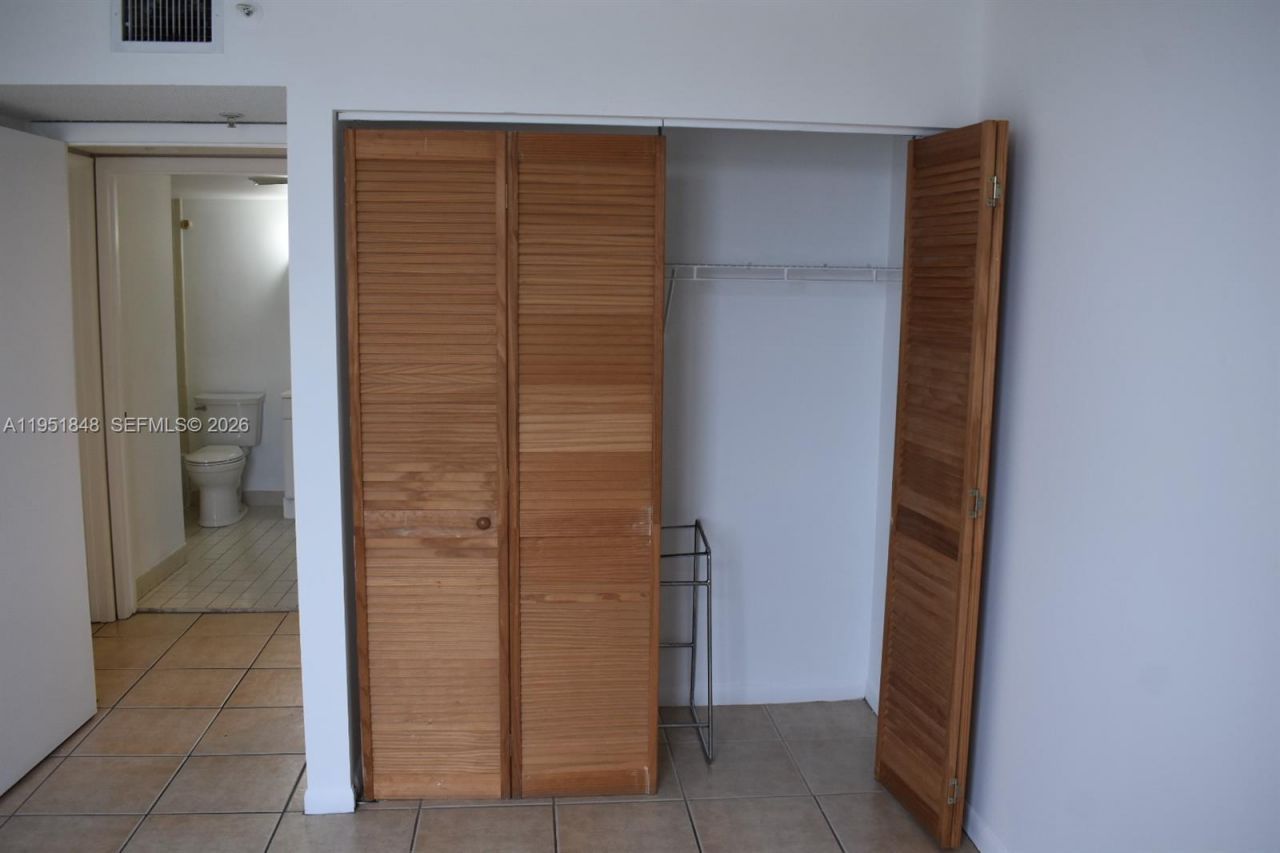 616 NW 26th Ave , Unit 210, Miami, FL 33125 Photo