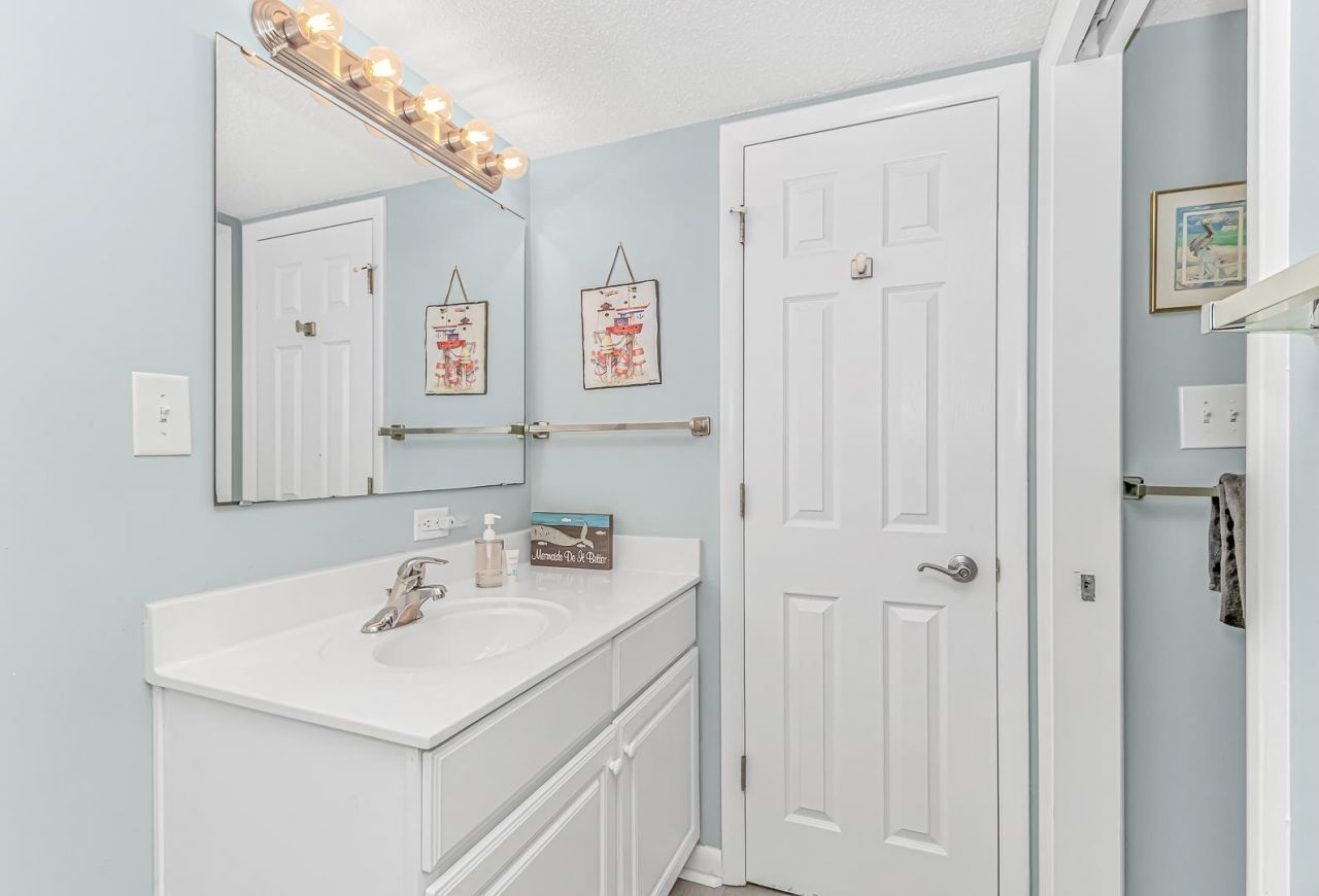 5310 N Ocean Blvd. Photo 17