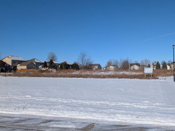 1106 Kadow Lane, Sun Prairie, WI 53590