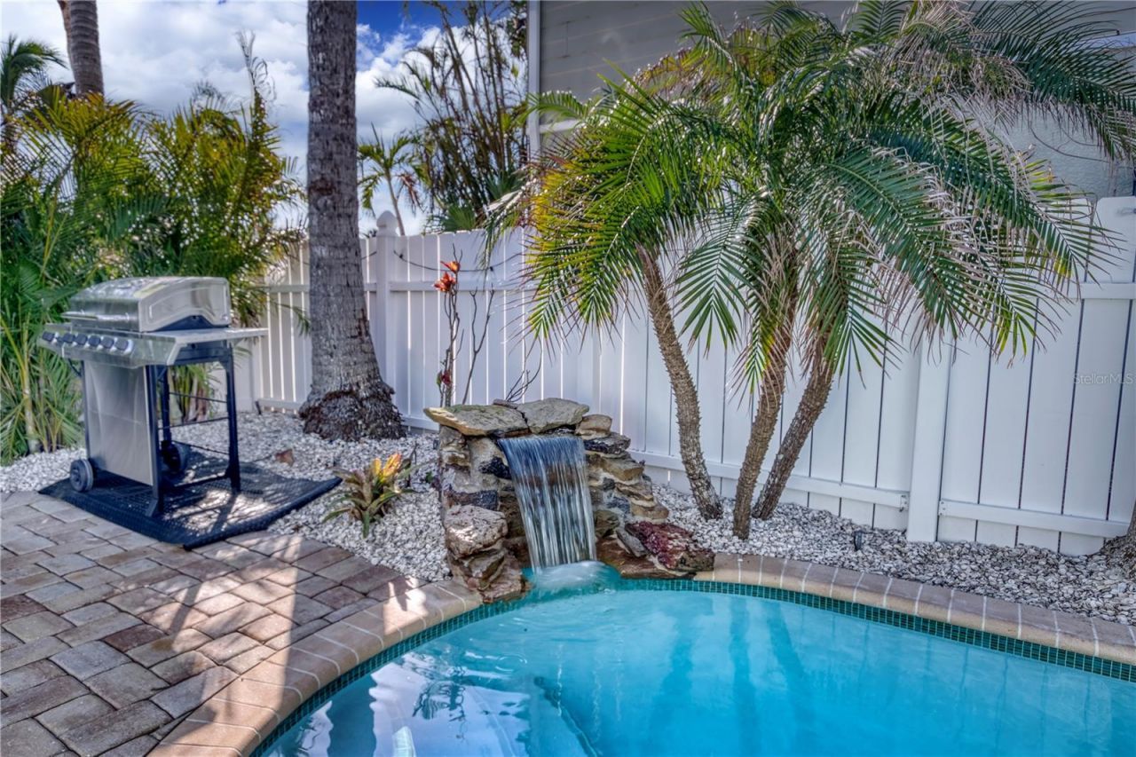 3604 Gulf Drive, Unit A and B, Holmes Beach, FL 34217 Photo