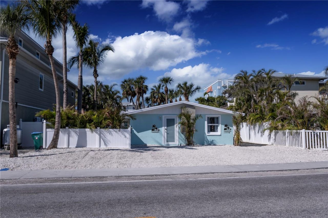 3604 Gulf Drive, Unit A and B, Holmes Beach, FL 34217 Photo