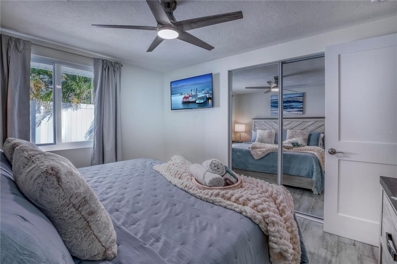 3604 Gulf Drive, Unit A and B, Holmes Beach, FL 34217 Photo