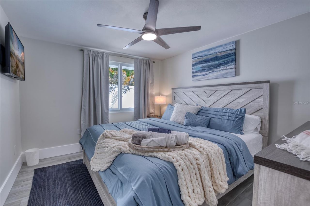 3604 Gulf Drive, Unit A and B, Holmes Beach, FL 34217 Photo