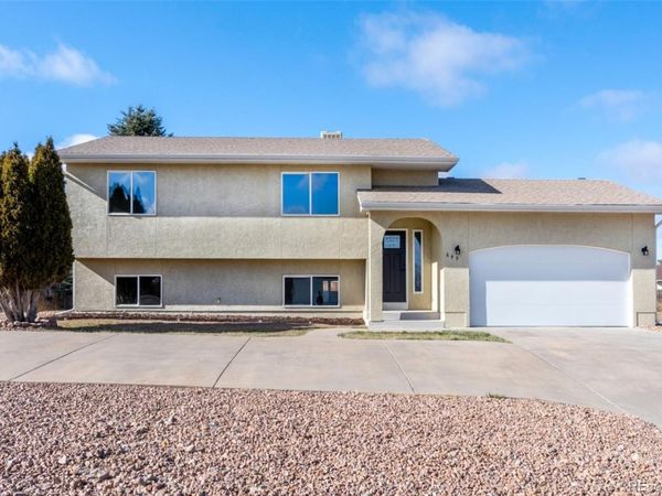 649 S Bond Drive E, Pueblo West, CO 81007
