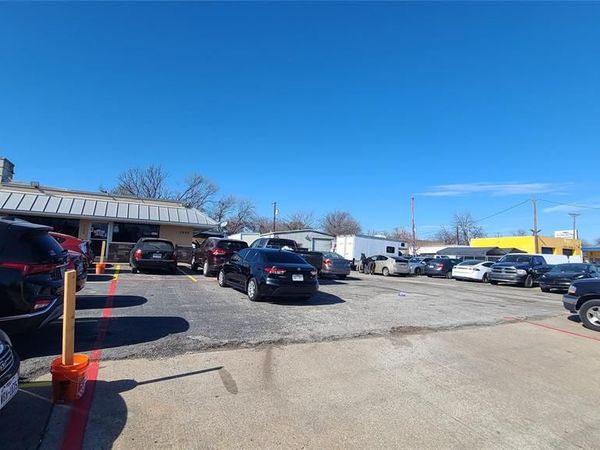 2623 S Garland Avenue, Garland, TX 75041