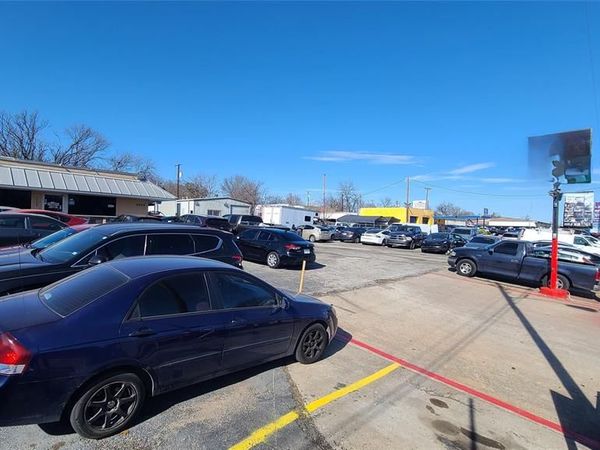 2623 S Garland Avenue, Garland, TX 75041