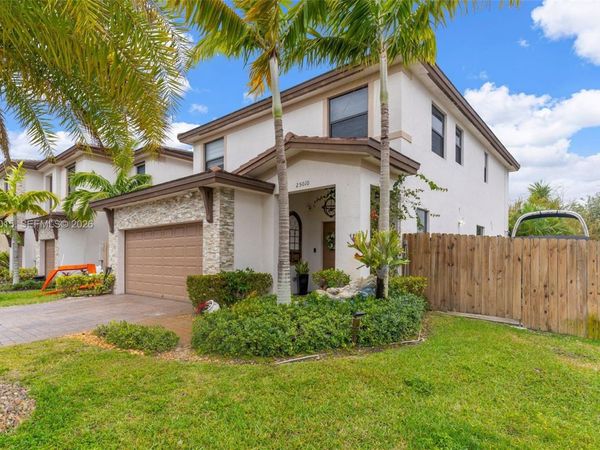 25010 SW 107th Ct, Miami, FL 33032
