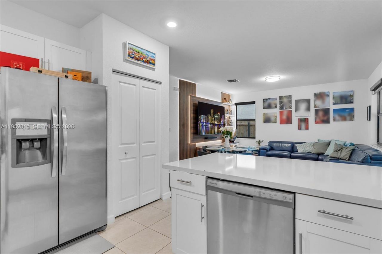 25010 SW 107th Ct, Miami, FL 33032 Photo