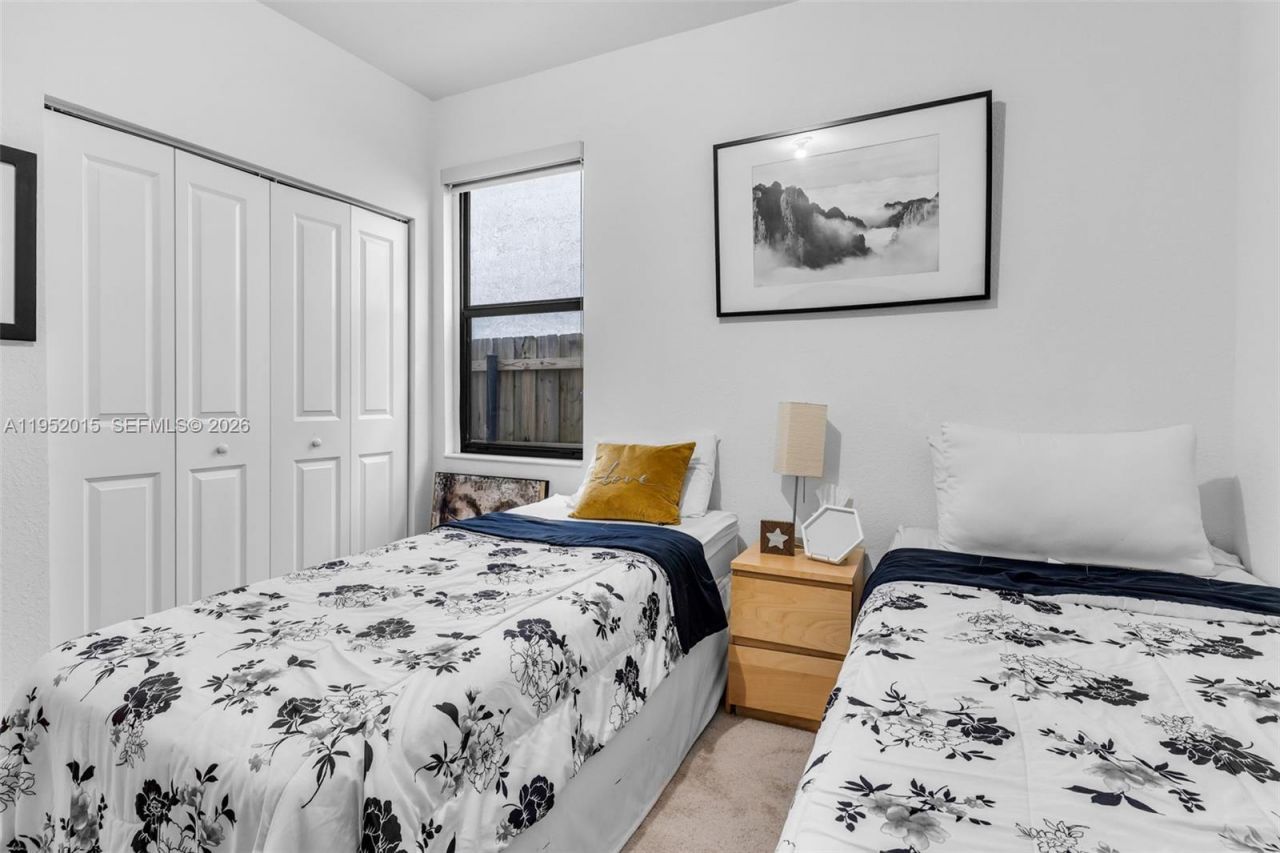 25010 SW 107th Ct, Miami, FL 33032 Photo