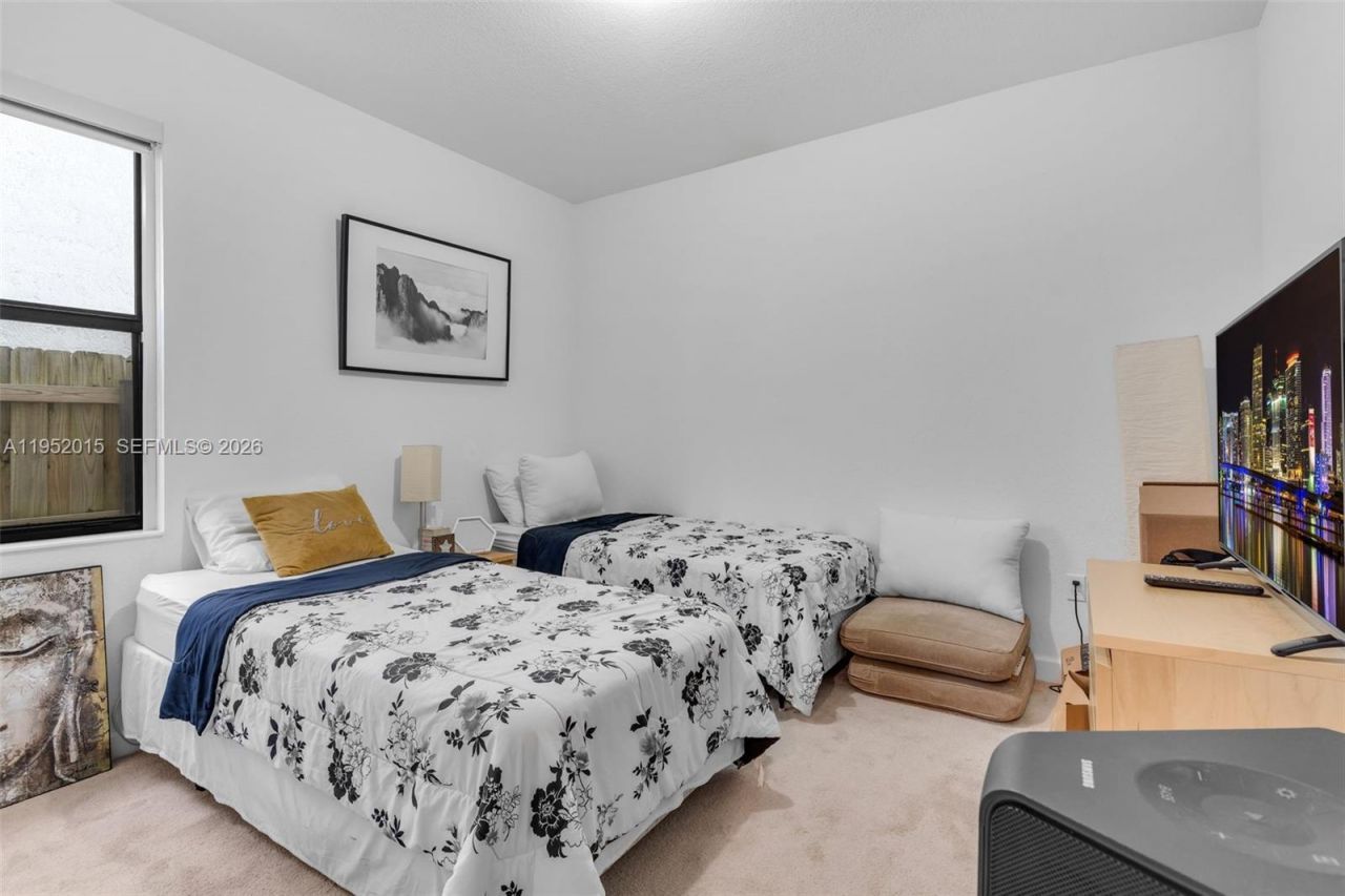 25010 SW 107th Ct, Miami, FL 33032 Photo