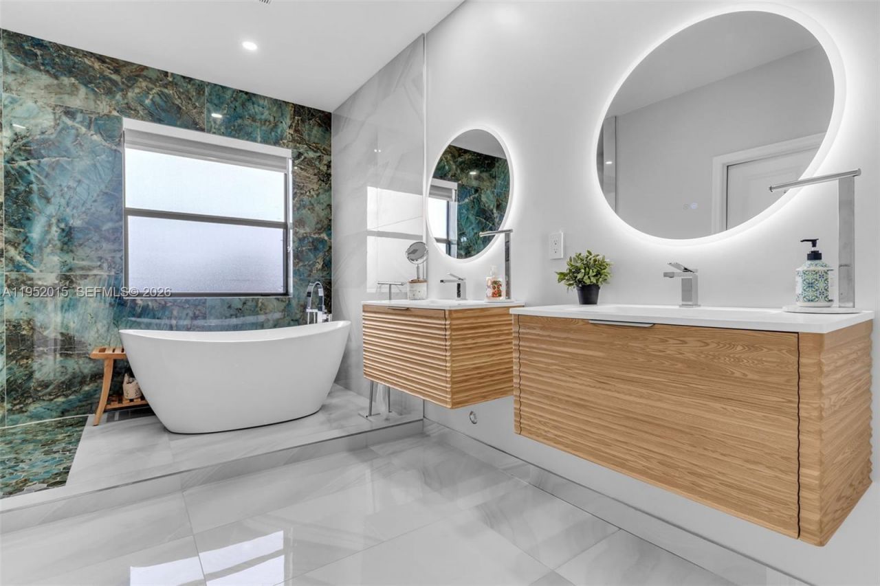 25010 SW 107th Ct, Miami, FL 33032 Photo