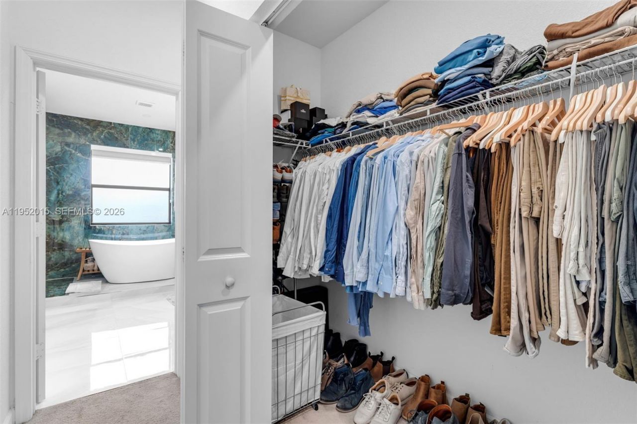 25010 SW 107th Ct, Miami, FL 33032 Photo