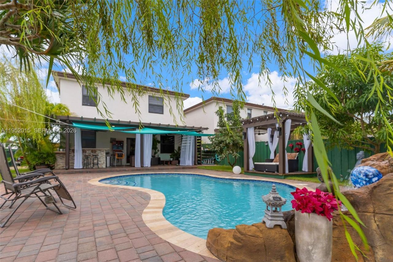 25010 SW 107th Ct, Miami, FL 33032 Photo