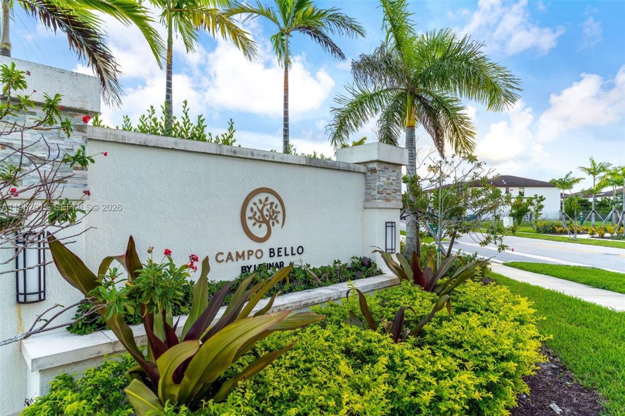 25010 SW 107th Ct, Miami, FL 33032 Photo