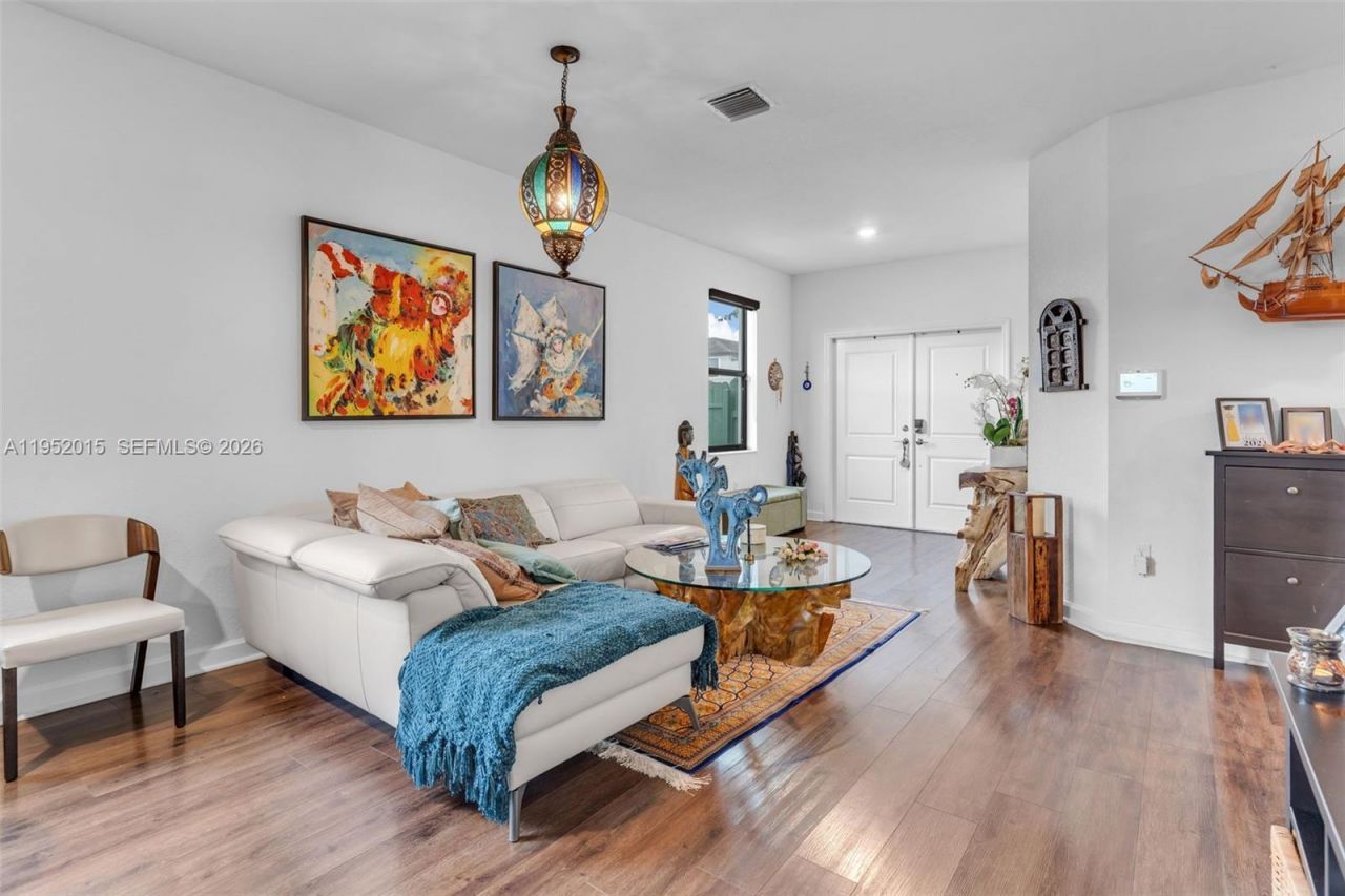 25010 SW 107th Ct, Miami, FL 33032 Photo