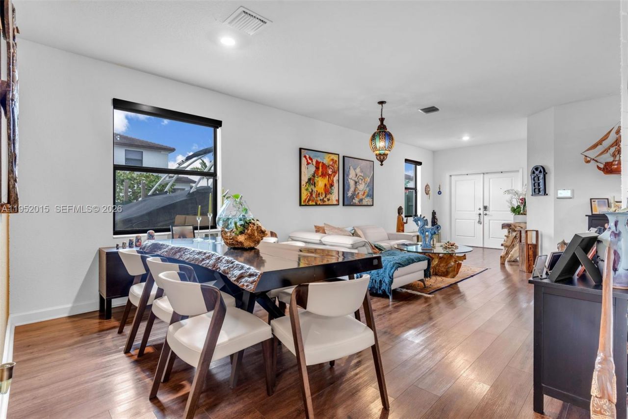 25010 SW 107th Ct, Miami, FL 33032 Photo