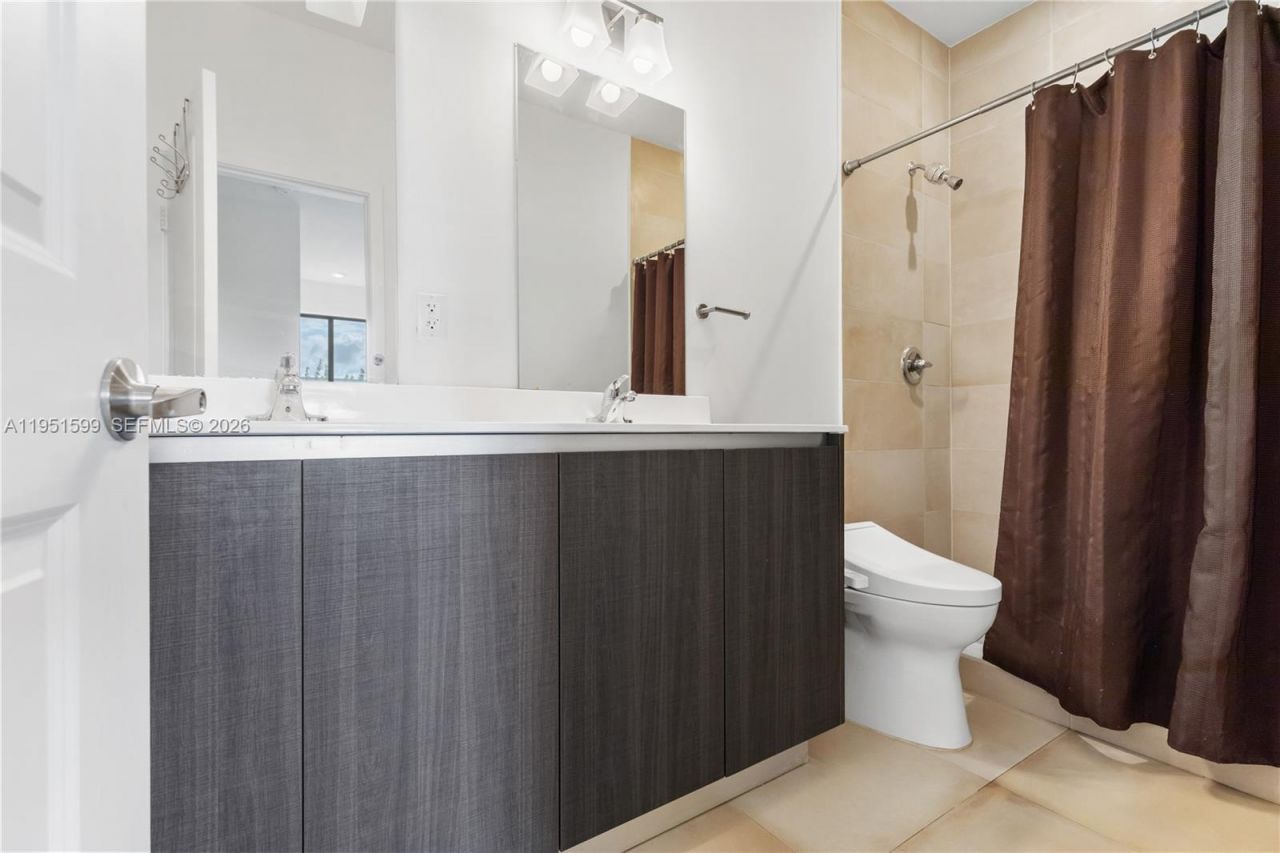 541 SW 91st Ct, Miami, FL 33174 Photo