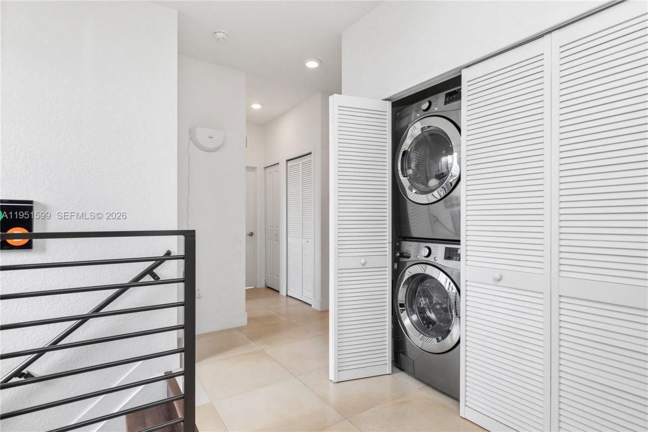 541 SW 91st Ct, Miami, FL 33174 Photo