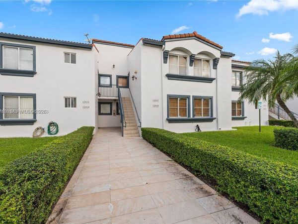 12527 NW 11th Ln, Unit 204, Miami, FL 33182