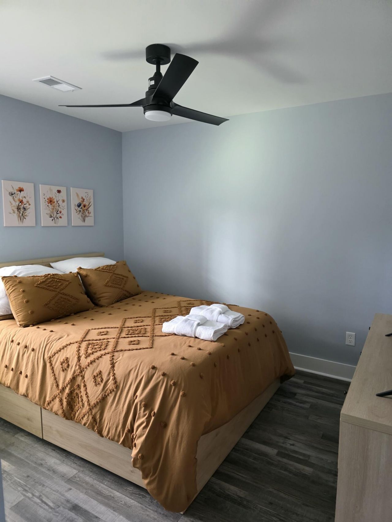 185 Bamert Street Photo 27