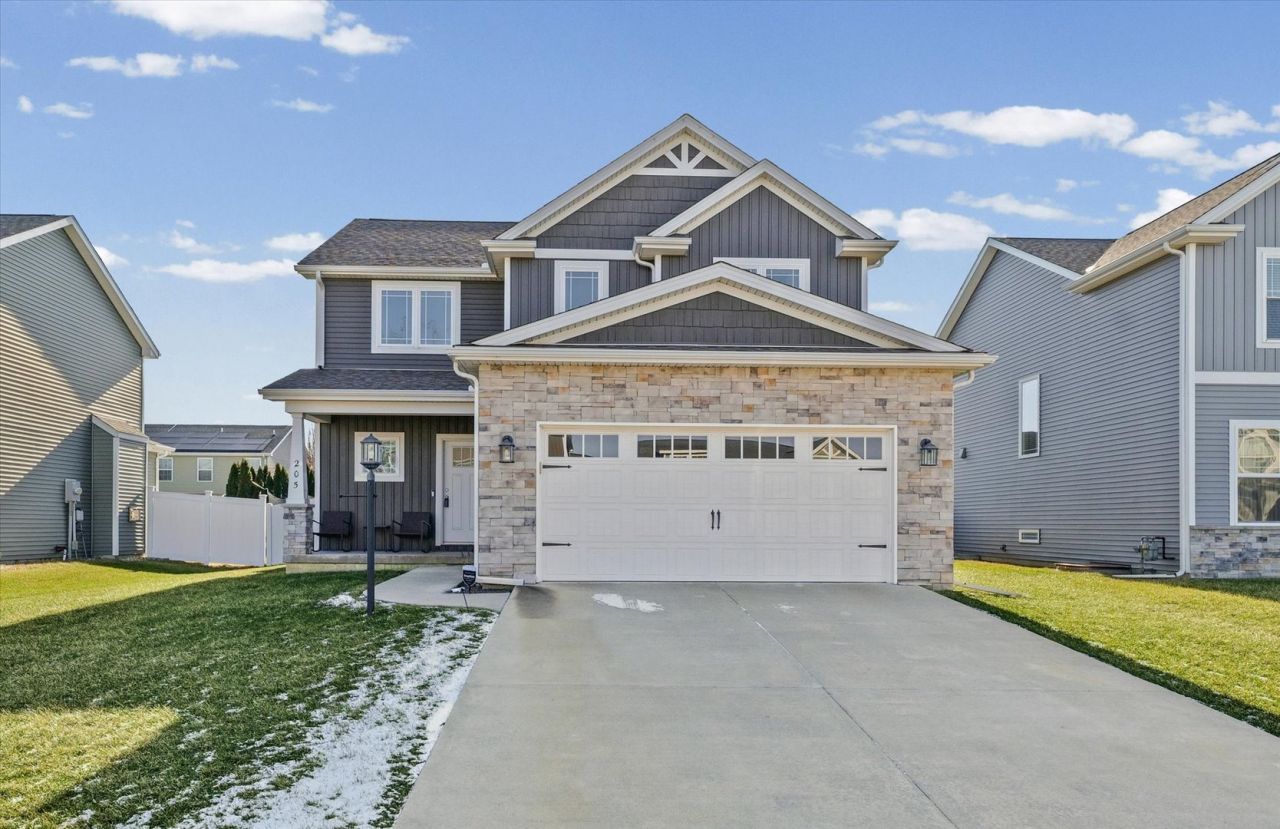 205 Gailardio Street, Savoy, IL 61874 Main Photo