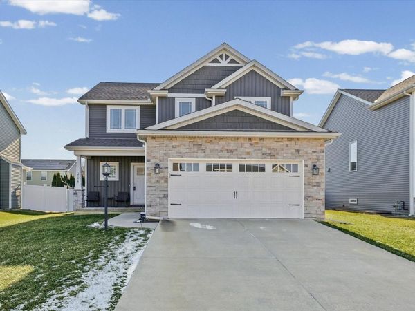 205 Gailardio Street, Savoy, IL 61874