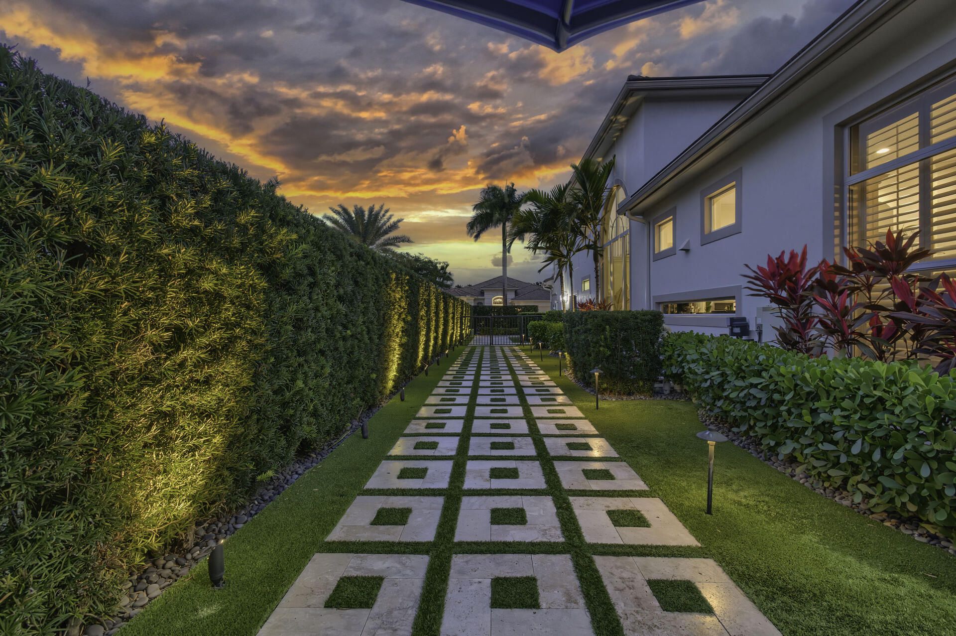 734 Cote Azur Drive, Palm Beach Gardens, FL 33410 Photo