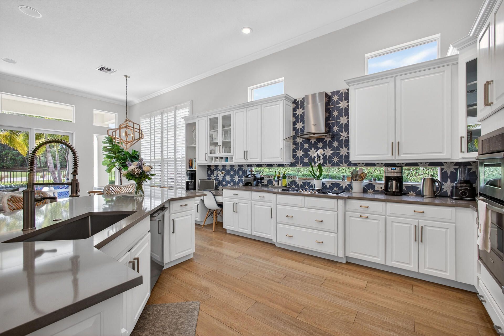 734 Cote Azur Drive, Palm Beach Gardens, FL 33410 Photo