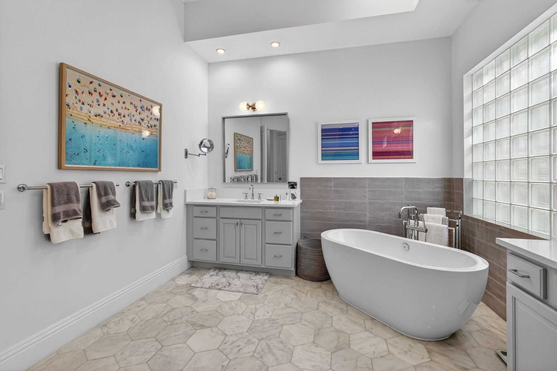 734 Cote Azur Drive, Palm Beach Gardens, FL 33410 Photo