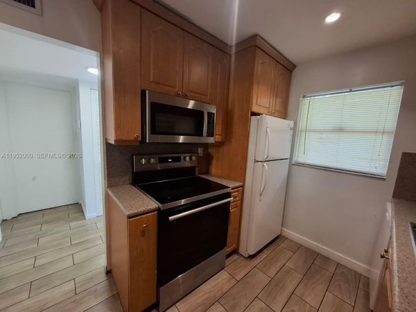 4111 Stirling Rd, Unit 308, Dania Beach, FL 33314