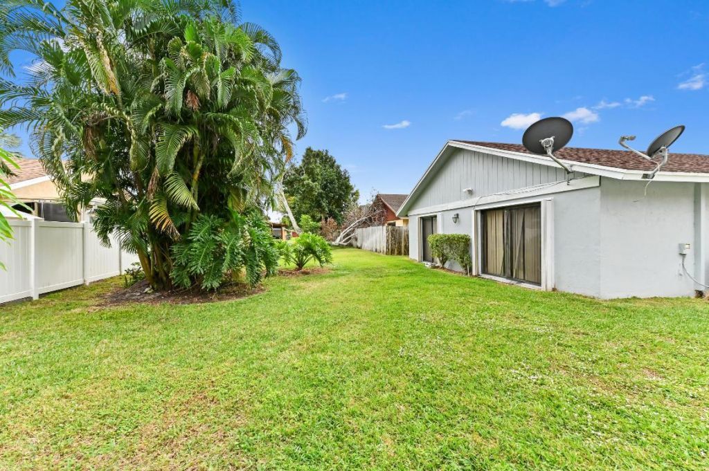 1390 Summit Run Circle, West Palm Beach, FL 33415 Photo