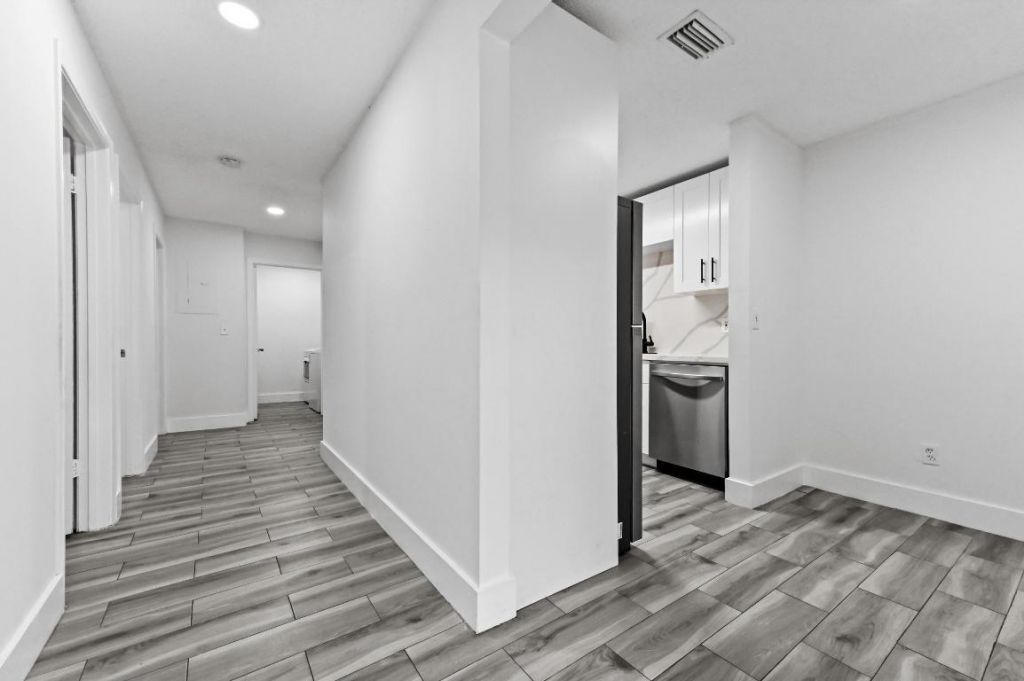 1390 Summit Run Circle, West Palm Beach, FL 33415 Photo