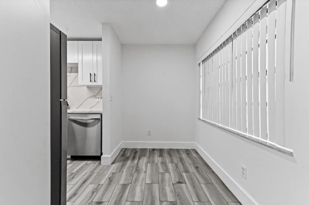1390 Summit Run Circle, West Palm Beach, FL 33415 Photo