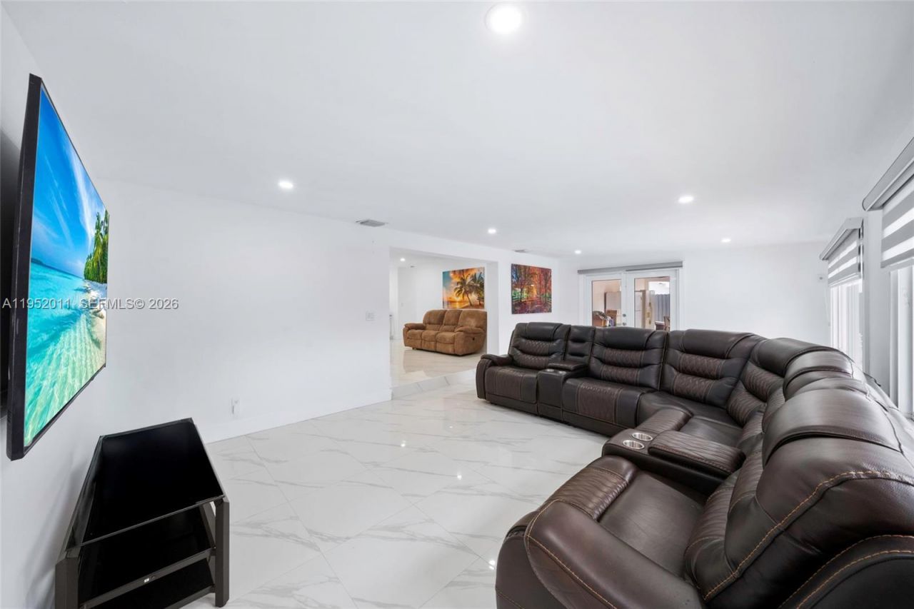 1310 SW 78th Ave, Miami, FL 33144 Photo