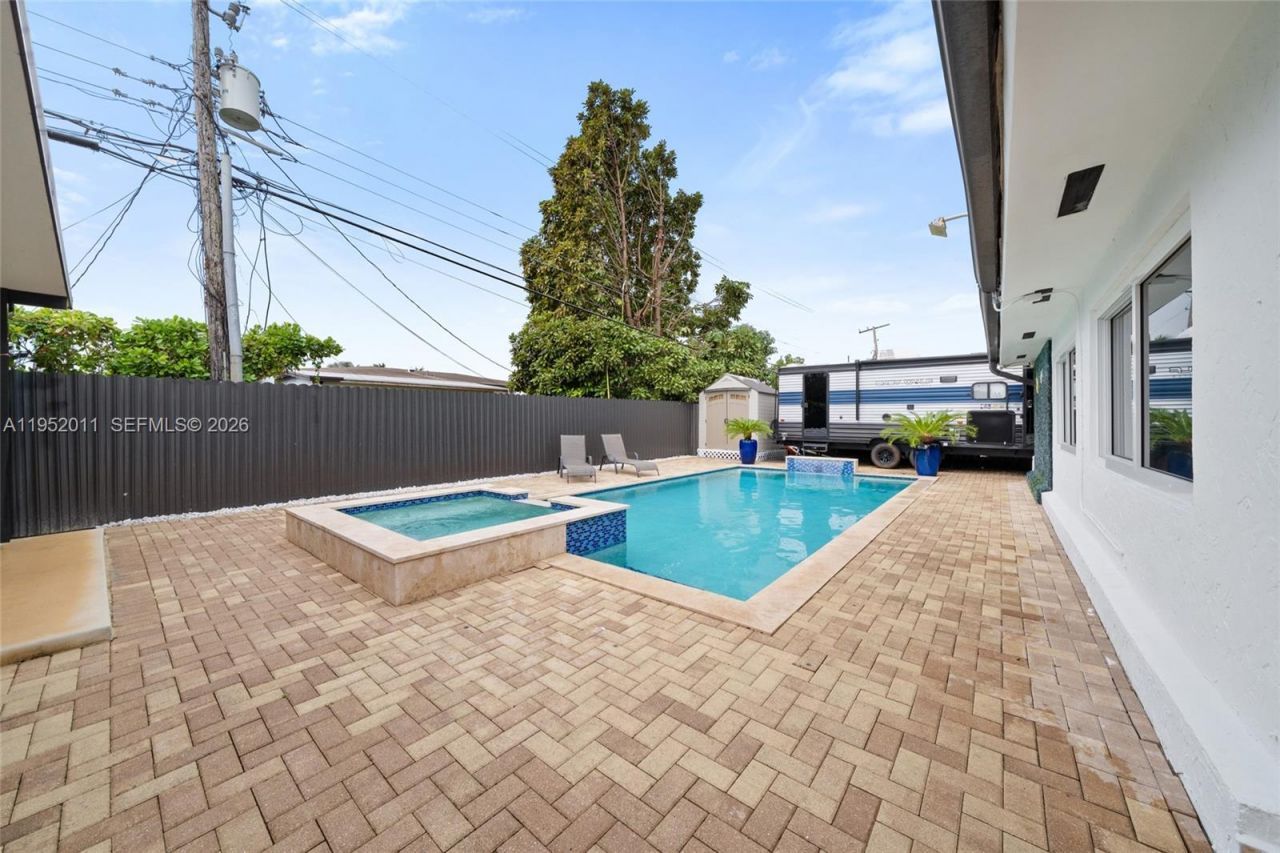 1310 SW 78th Ave, Miami, FL 33144 Photo