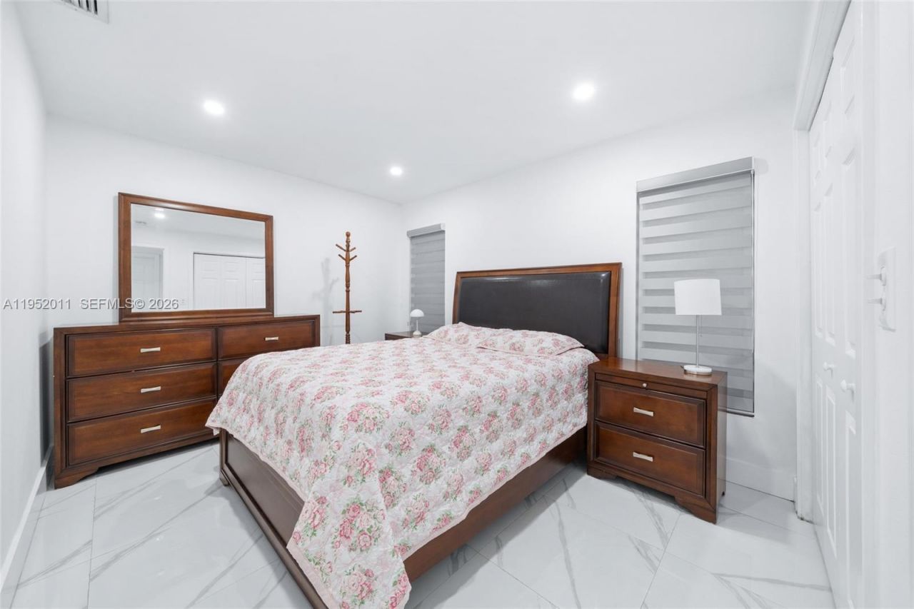 1310 SW 78th Ave, Miami, FL 33144 Photo