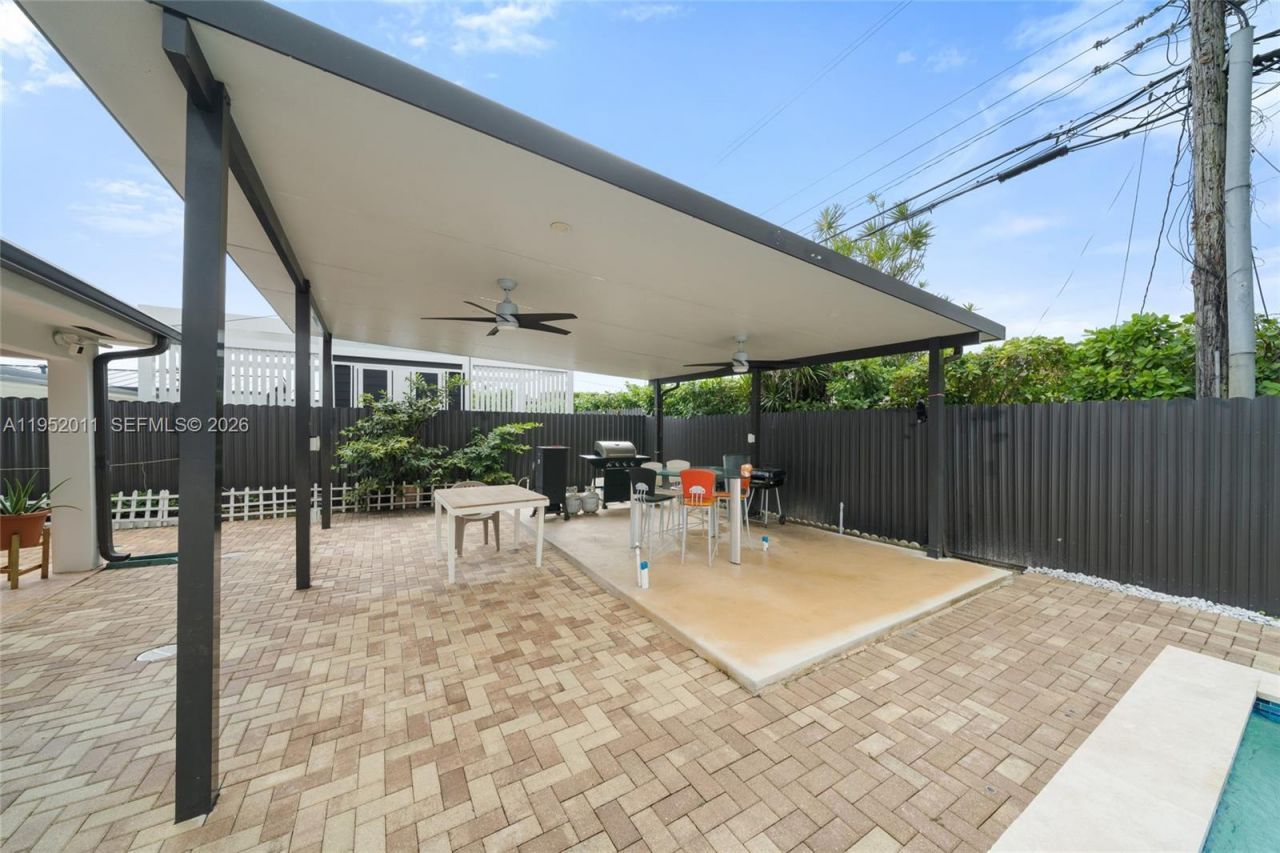 1310 SW 78th Ave, Miami, FL 33144 Photo