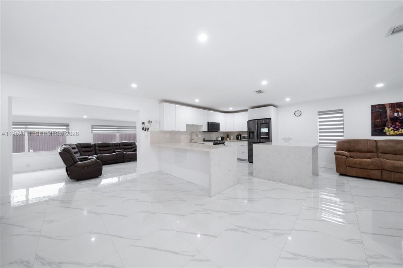 1310 SW 78th Ave, Miami, FL 33144 Photo