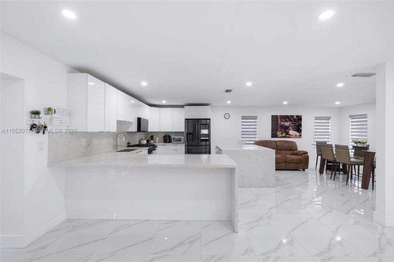 1310 SW 78th Ave, Miami, FL 33144 Photo