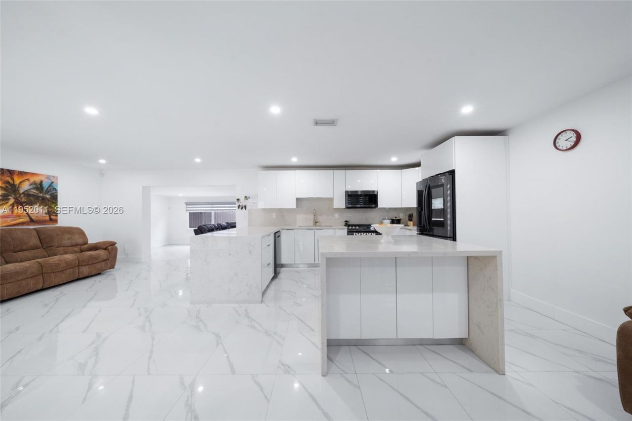 1310 SW 78th Ave, Miami, FL 33144 Photo