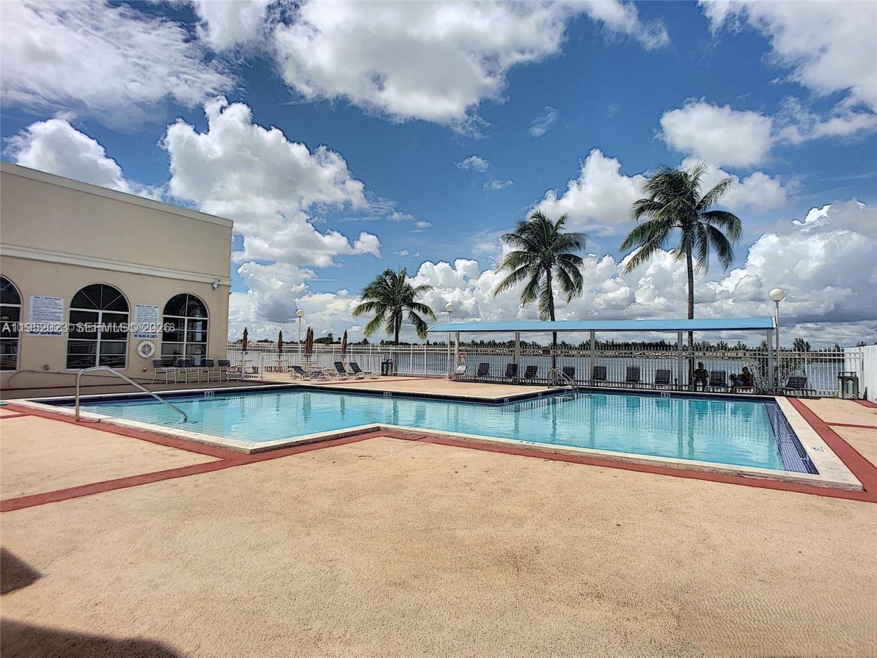 1090 NW 123rd Ct, Unit 816, Miami, FL 33182 Photo