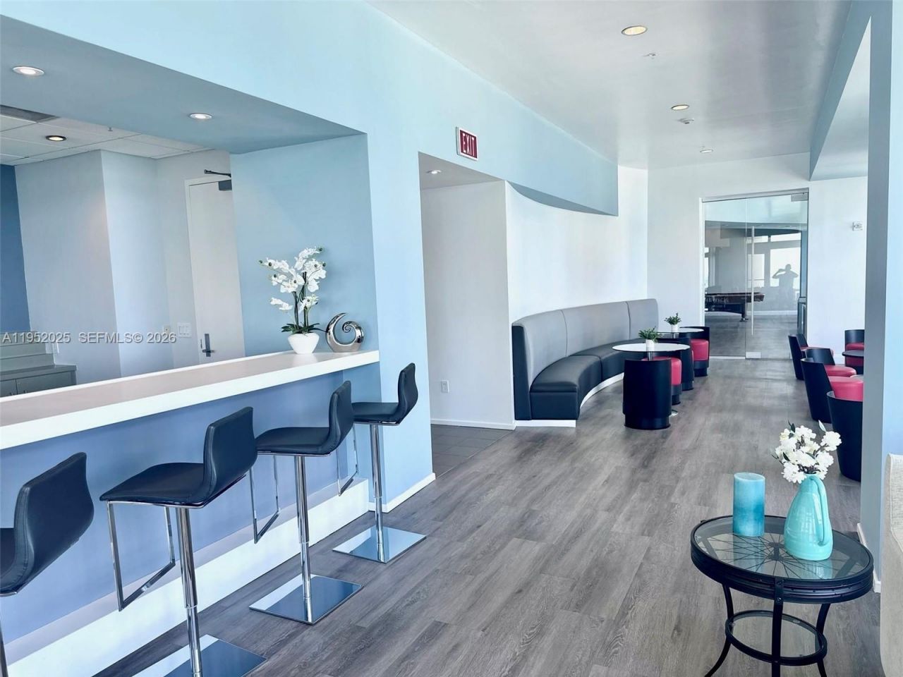 300 S Biscayne Blvd, Unit L-410, Miami, FL 33131 Photo