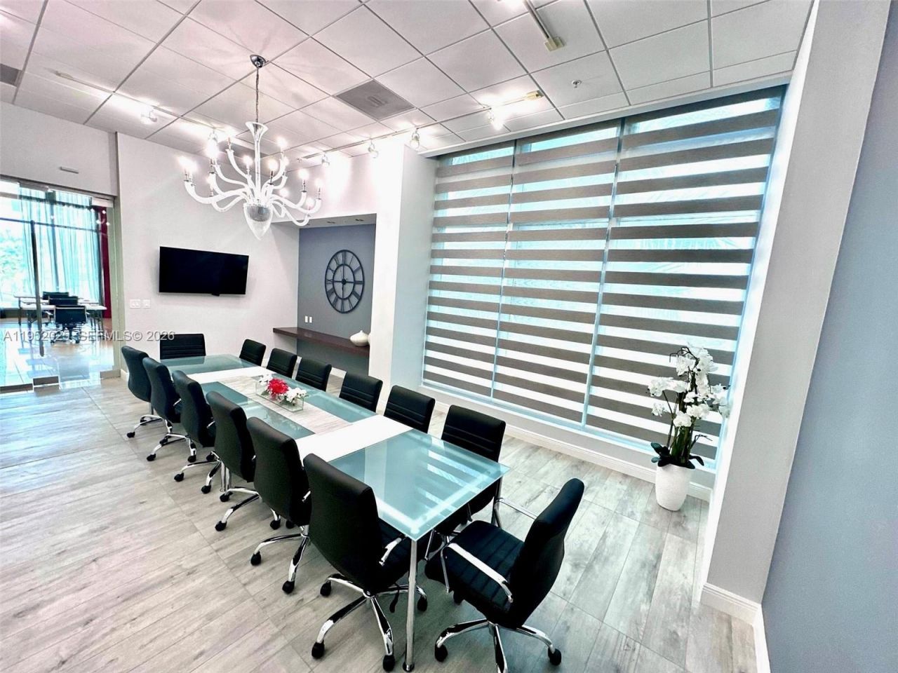 300 S Biscayne Blvd, Unit L-410, Miami, FL 33131 Photo