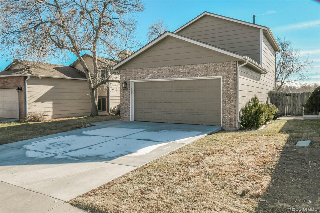 5670 W 71st Avenue, Arvada, CO 80003 Main Photo