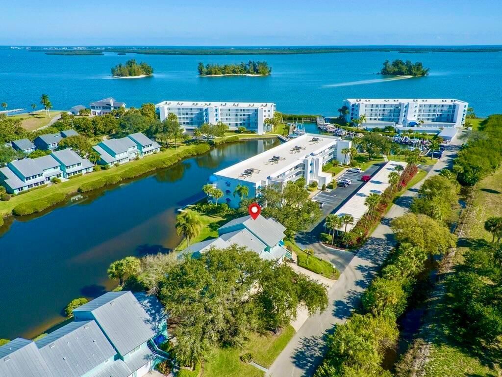 6206 S River Run Drive, Sebastian, FL 32958 Photo